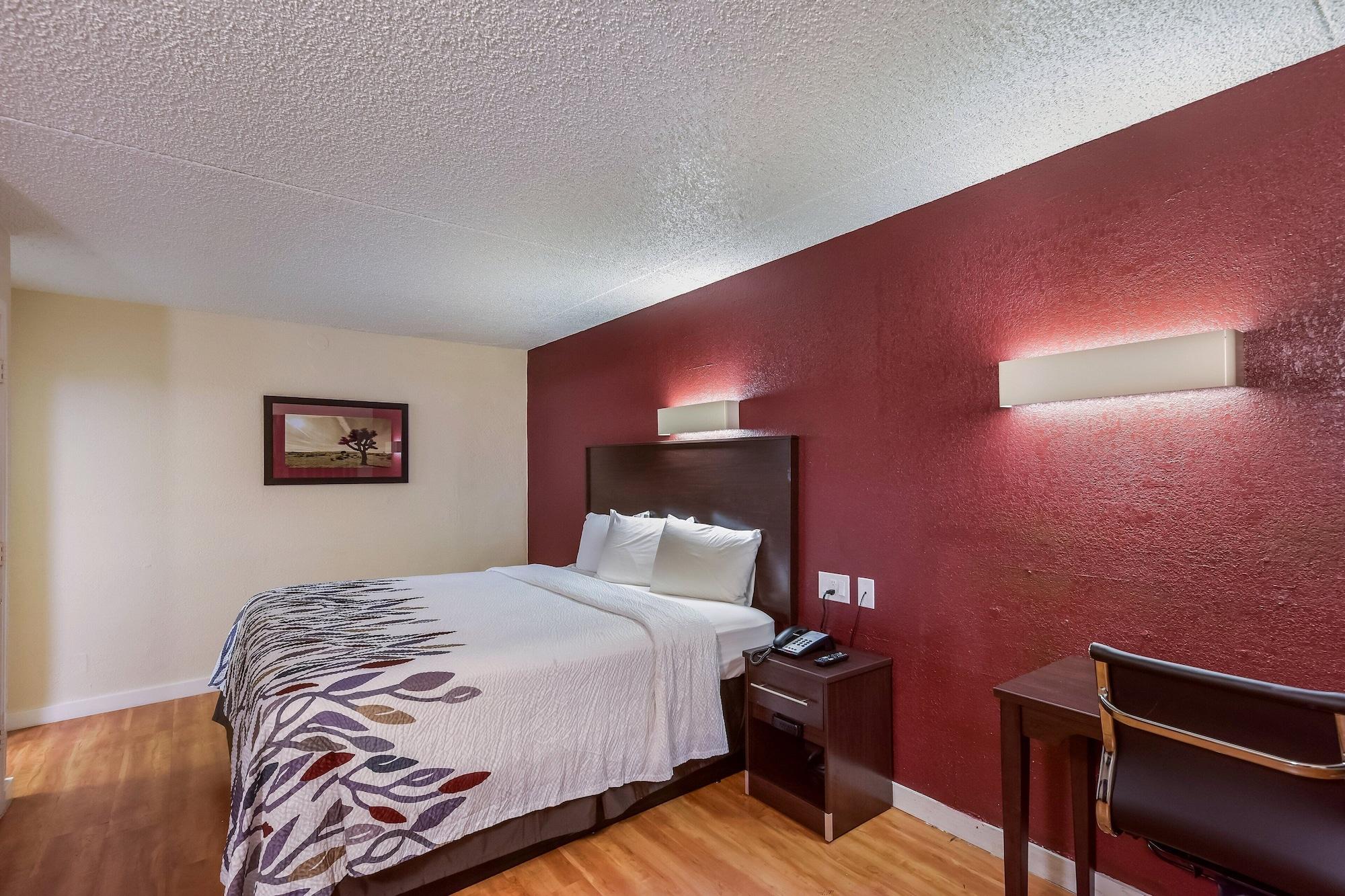 Red Roof Inn Плано Экстерьер фото