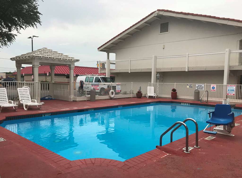Red Roof Inn Плано Удобства фото