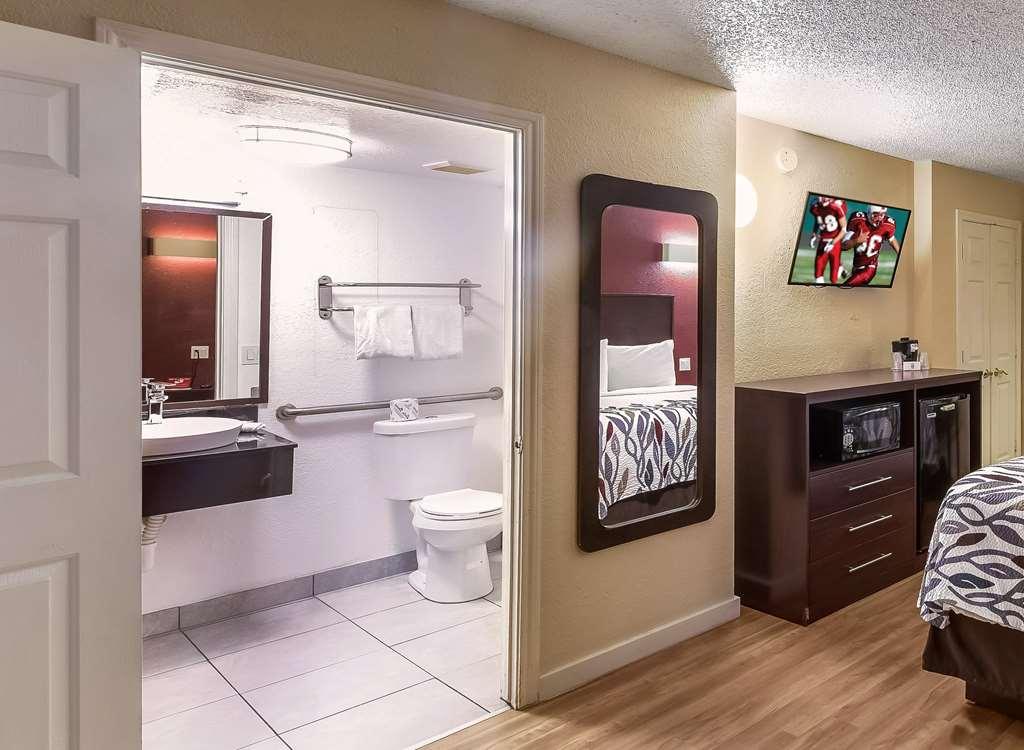Red Roof Inn Плано Номер фото